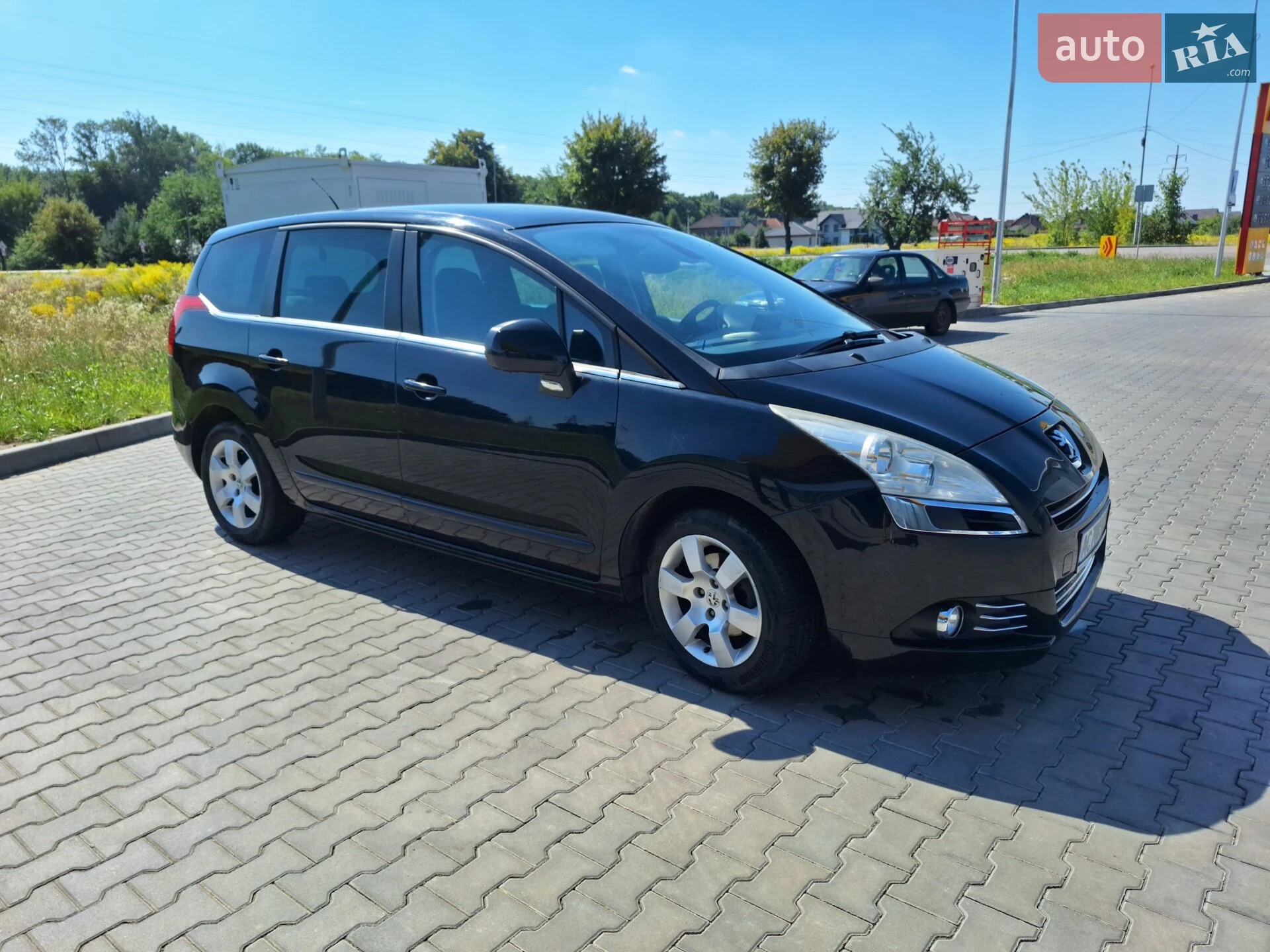 Peugeot 5008, 2010