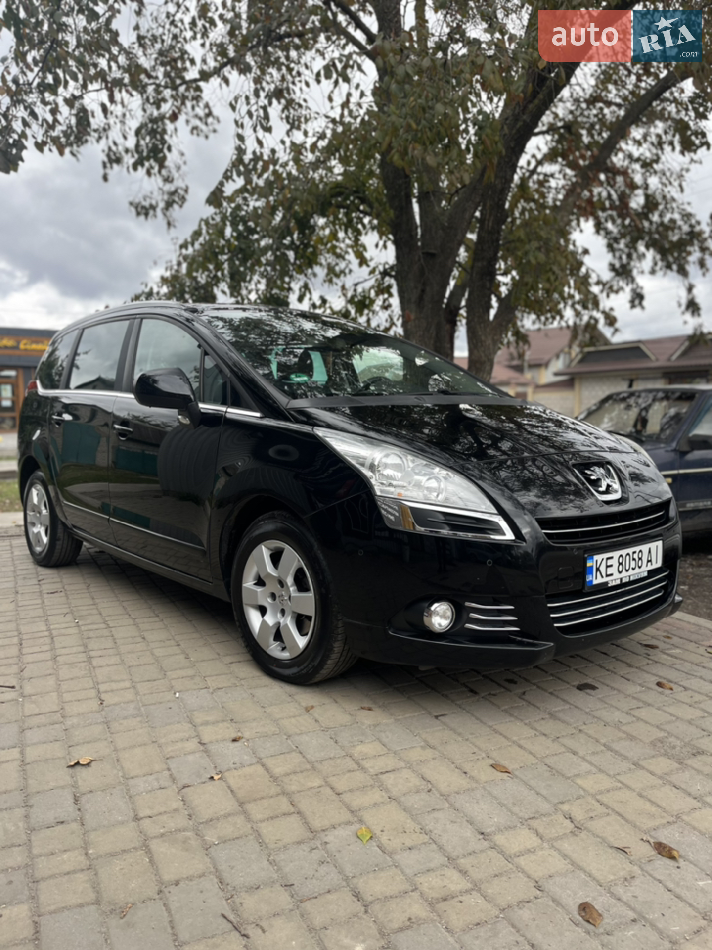 Peugeot 5008, 2012