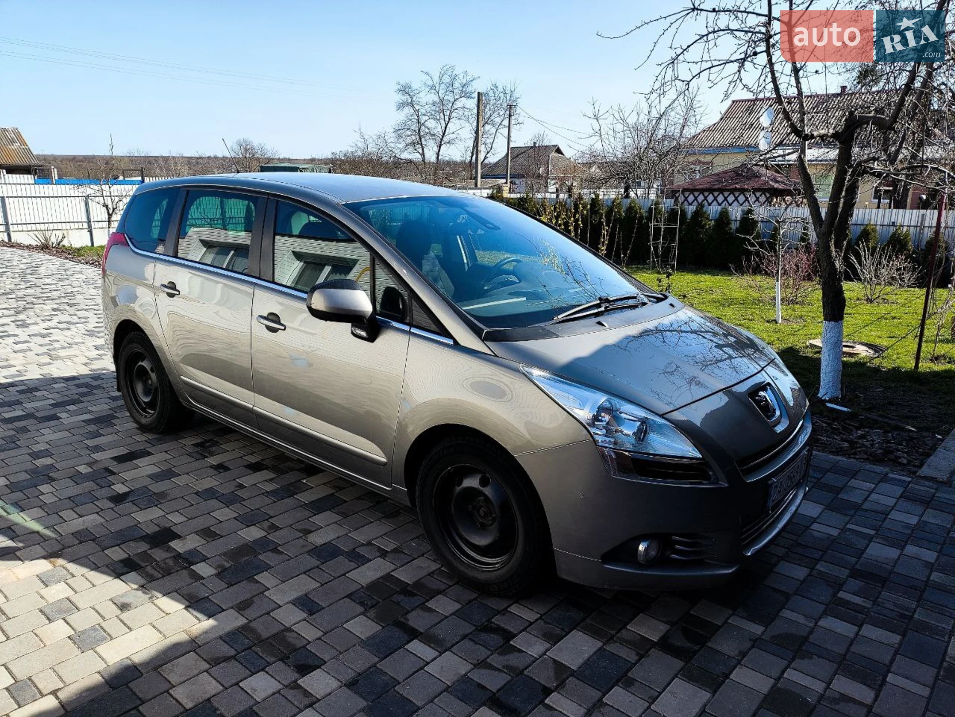 Peugeot 5008, 2012