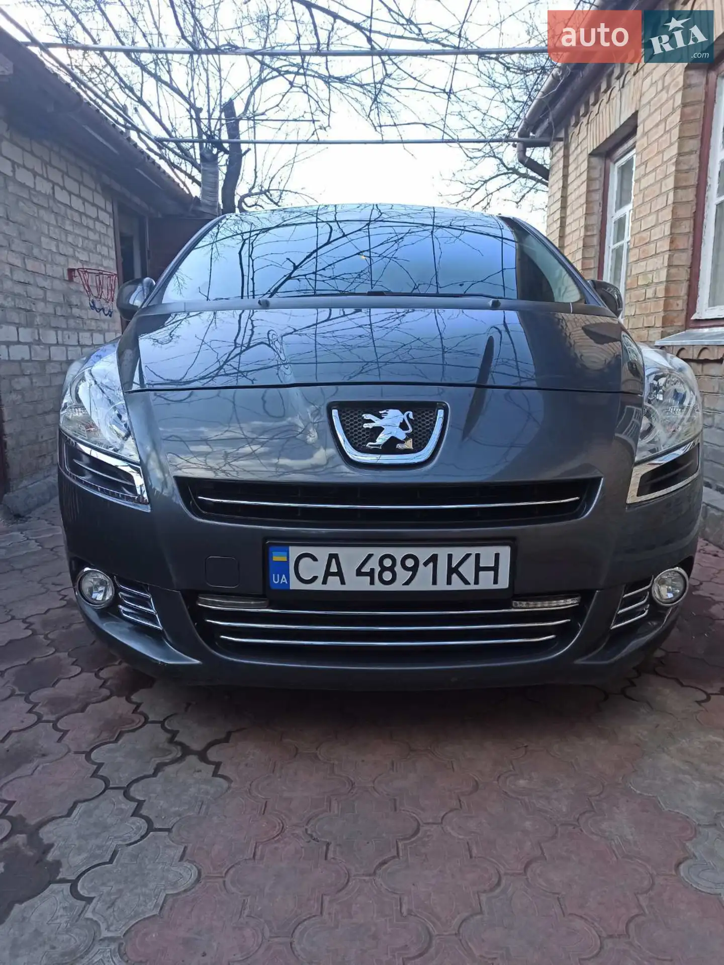 Peugeot 5008, 2010