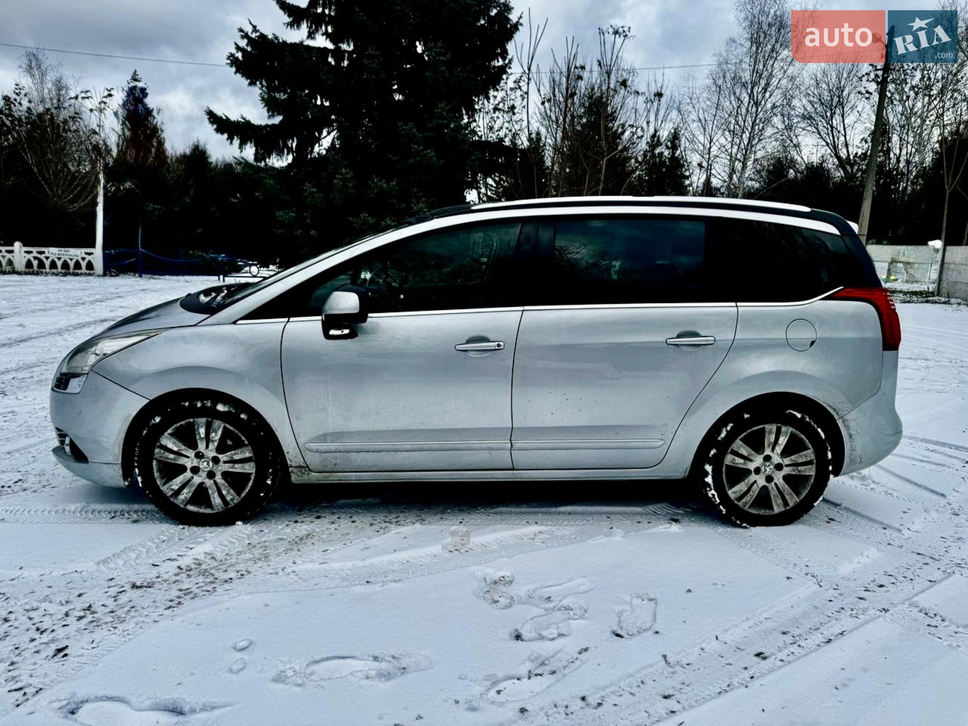 Peugeot 5008, 2009