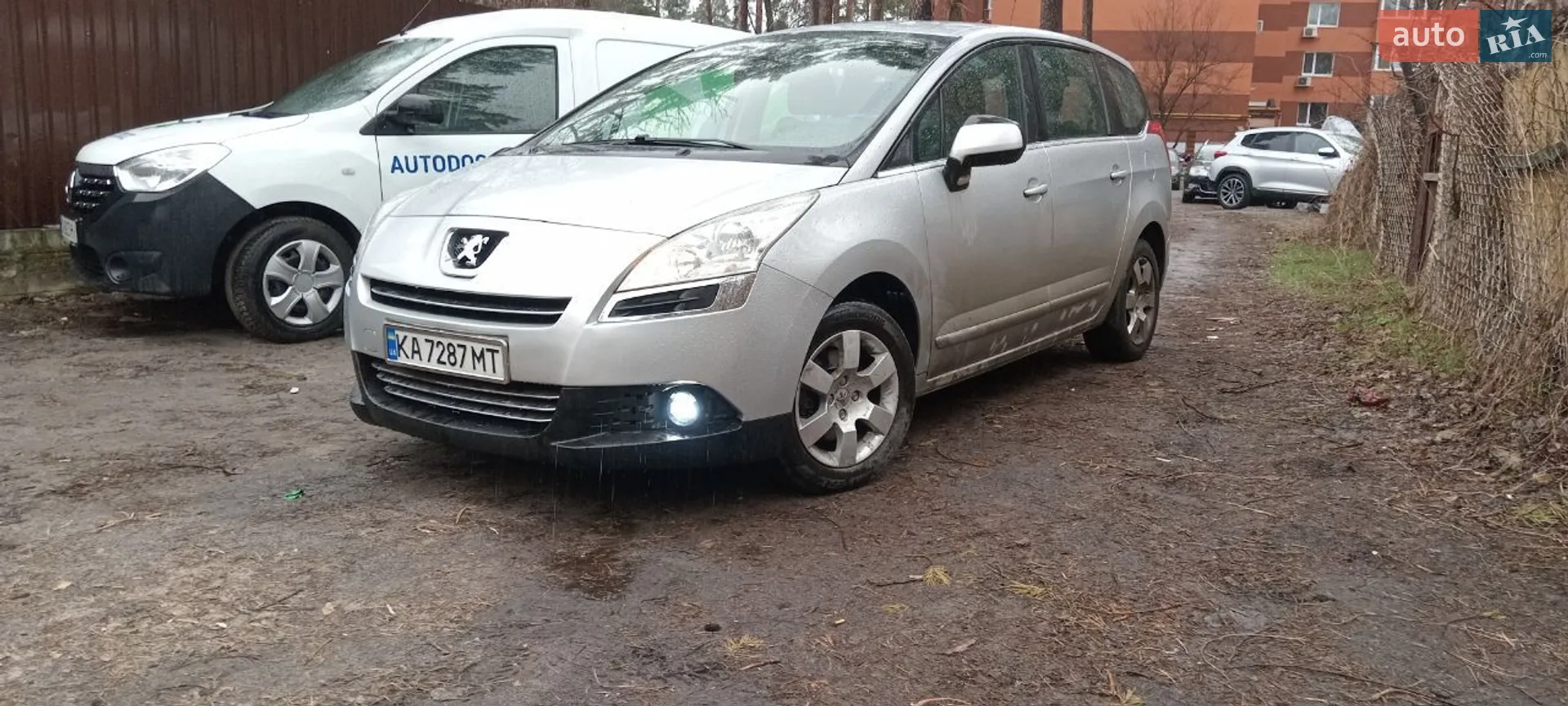 Peugeot 5008, 2010