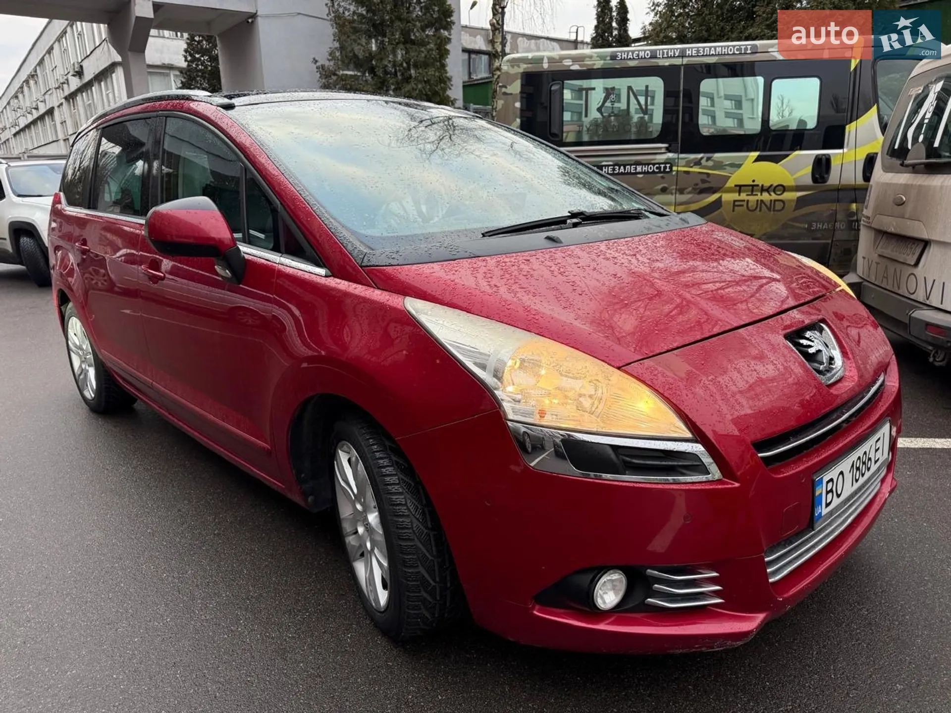 Peugeot 5008, 2011