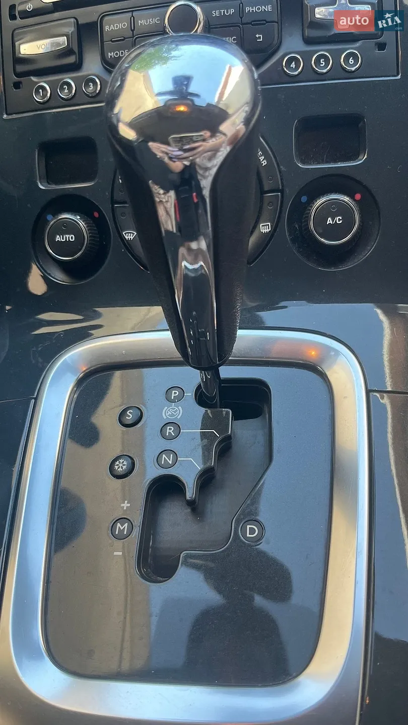 Peugeot 5008, 2015