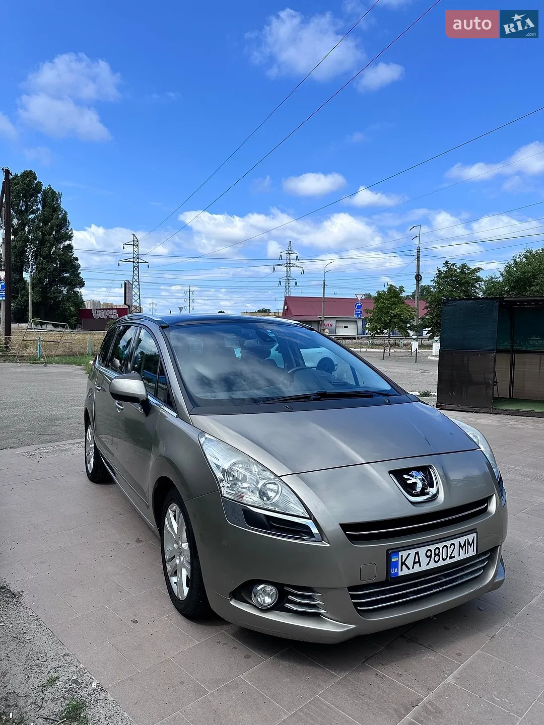 Peugeot 5008, 2011