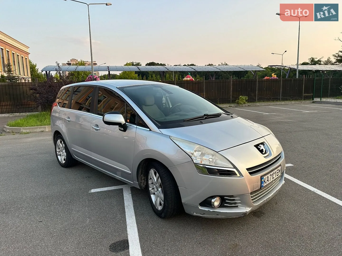 Peugeot 5008, 2010