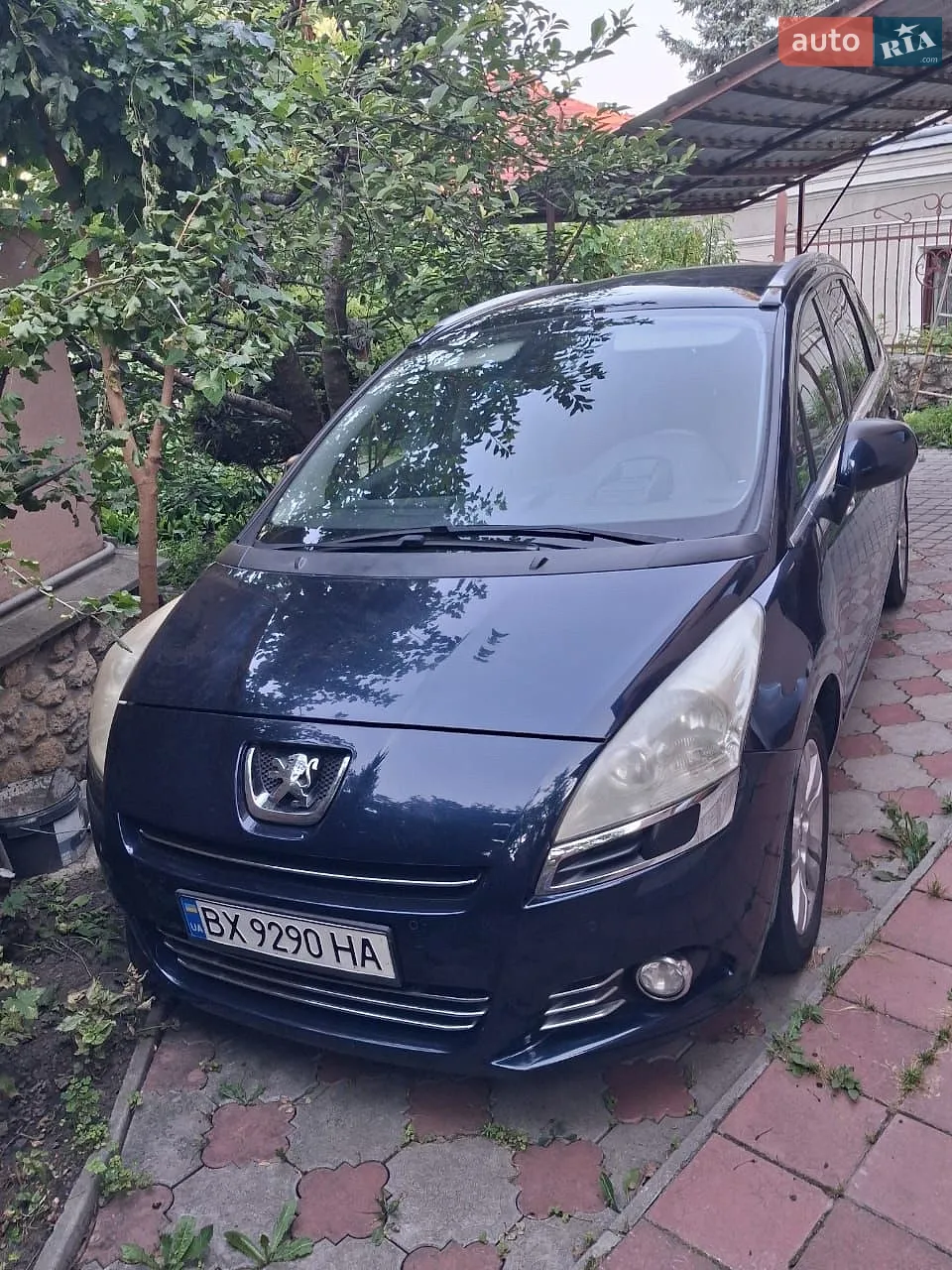 Peugeot 5008, 2011
