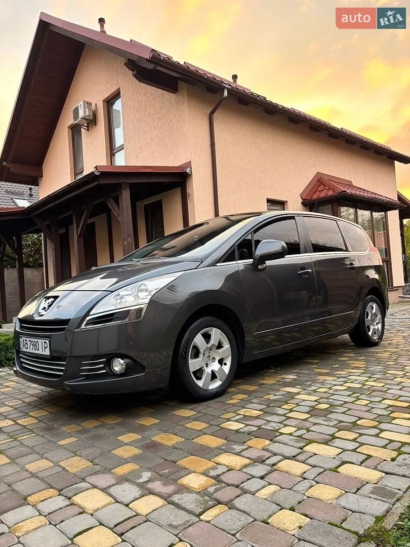 Peugeot 5008, 2010