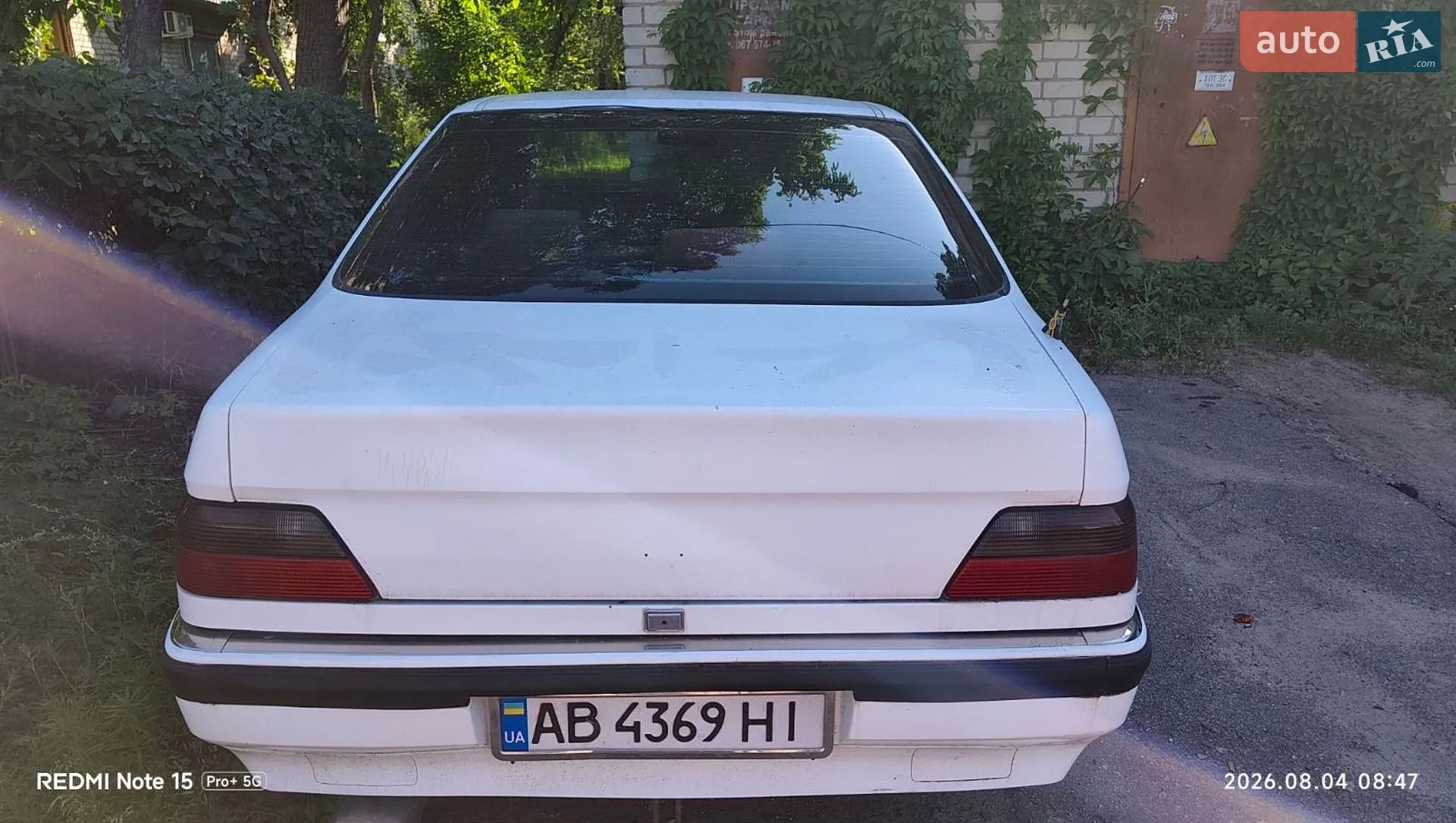Peugeot 605, 1990
