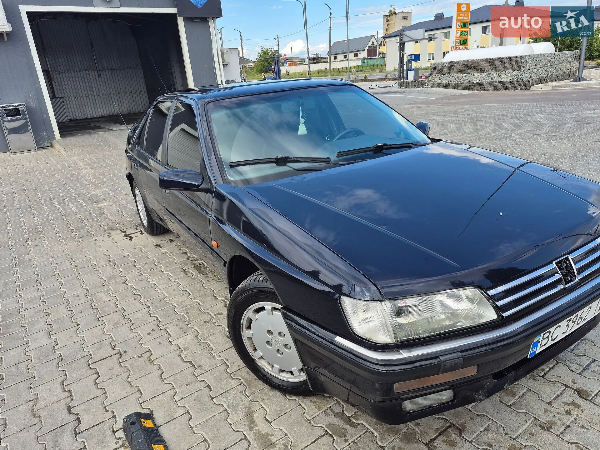 Peugeot 605, 1993