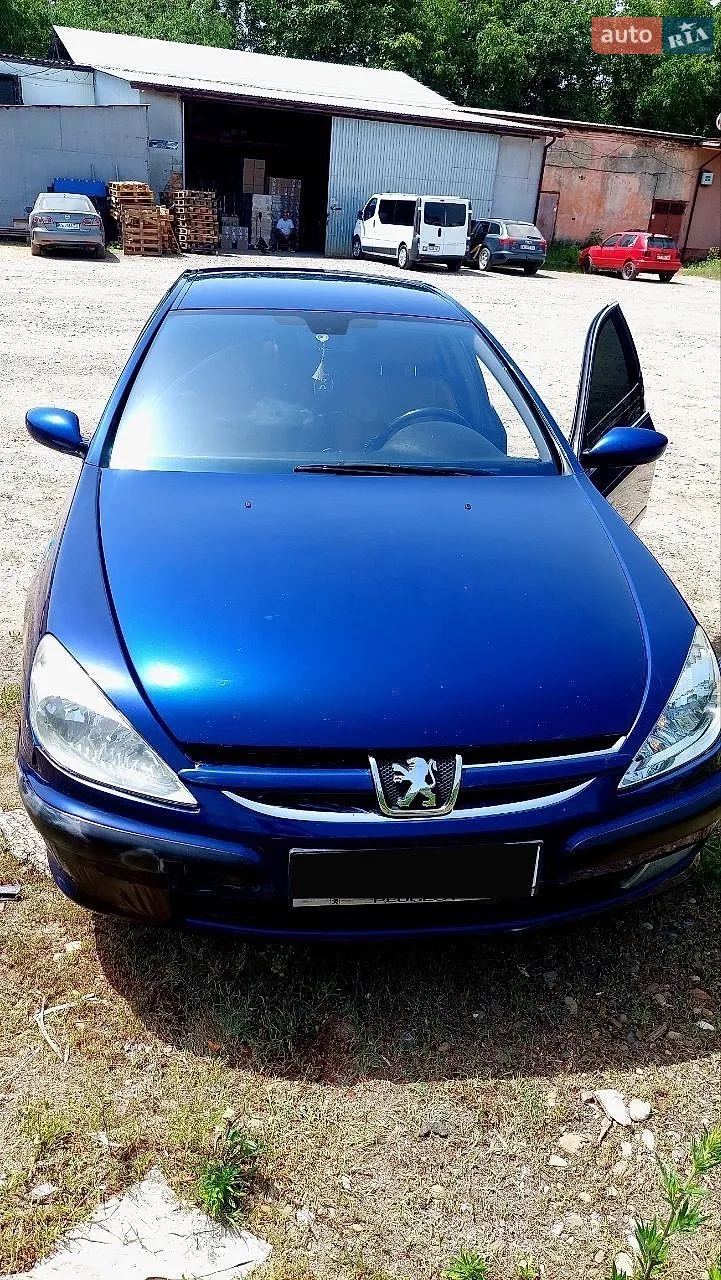 Peugeot 607, 2001