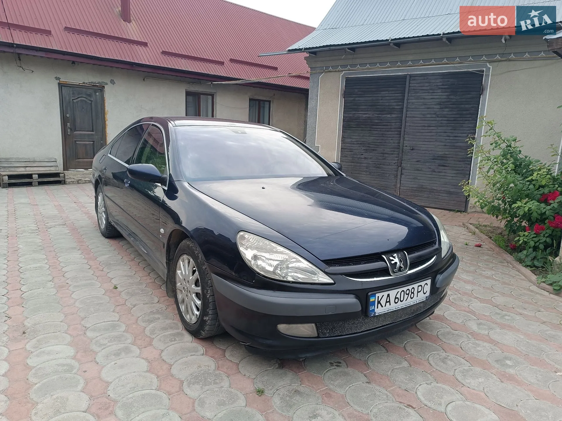 Peugeot 607, 2001