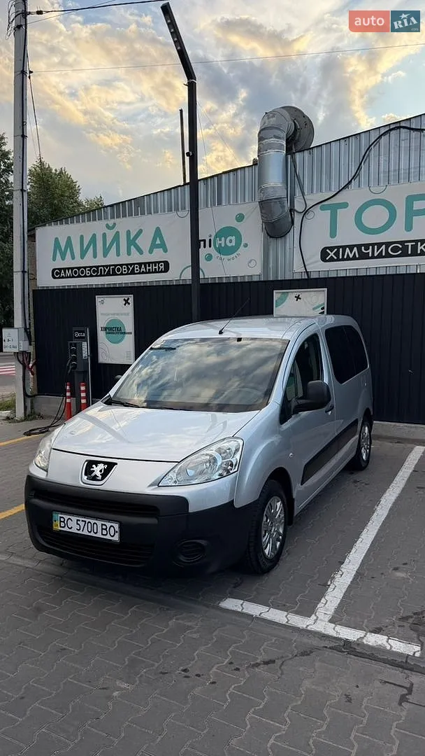Peugeot Partner, 2011