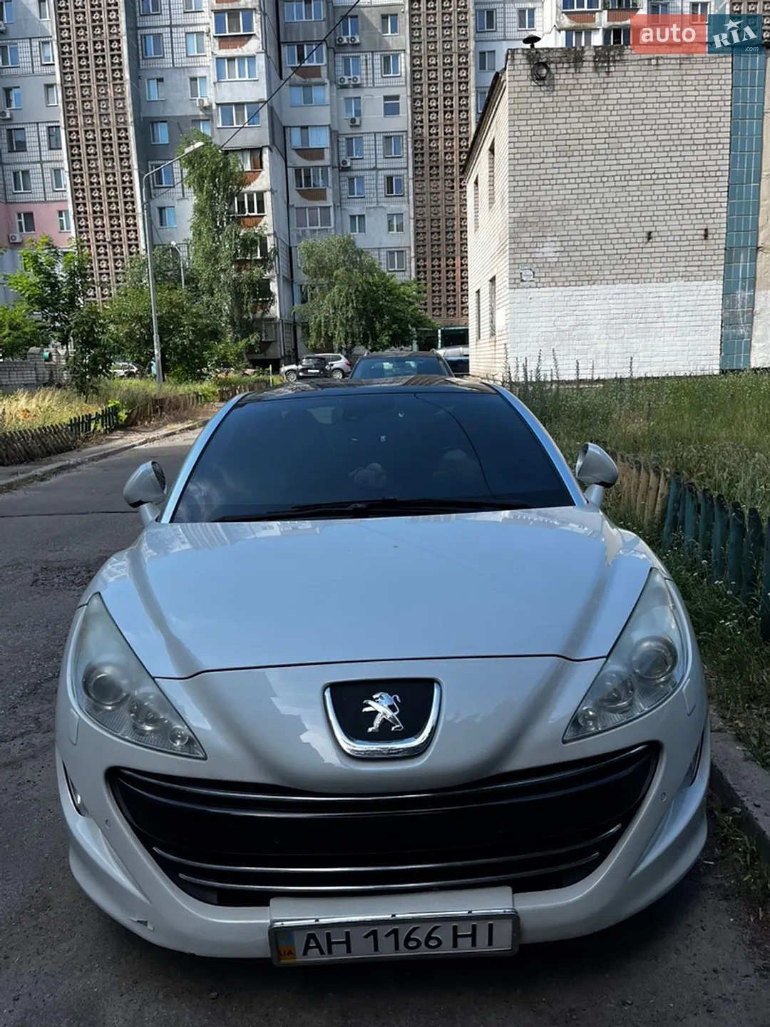 Peugeot RCZ, 2011