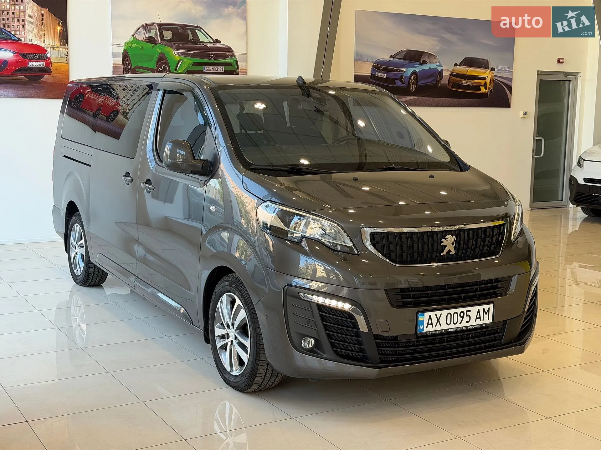 Peugeot Traveller, 2021