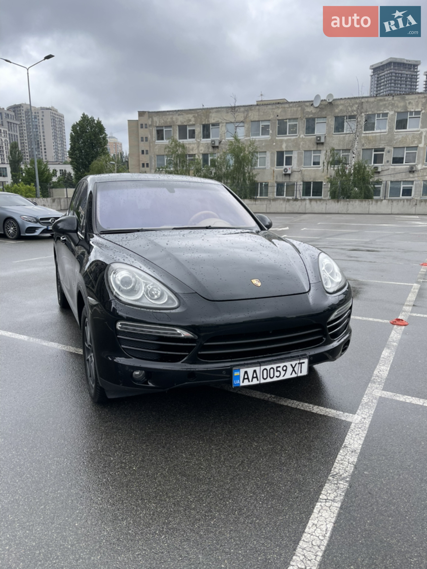 Porsche Cayenne 2012 — 1
