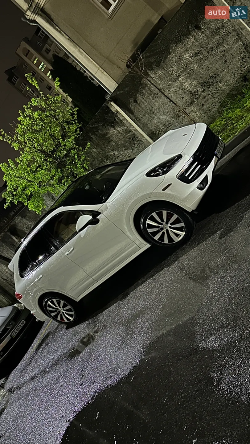 Porsche Cayenne, 2015
