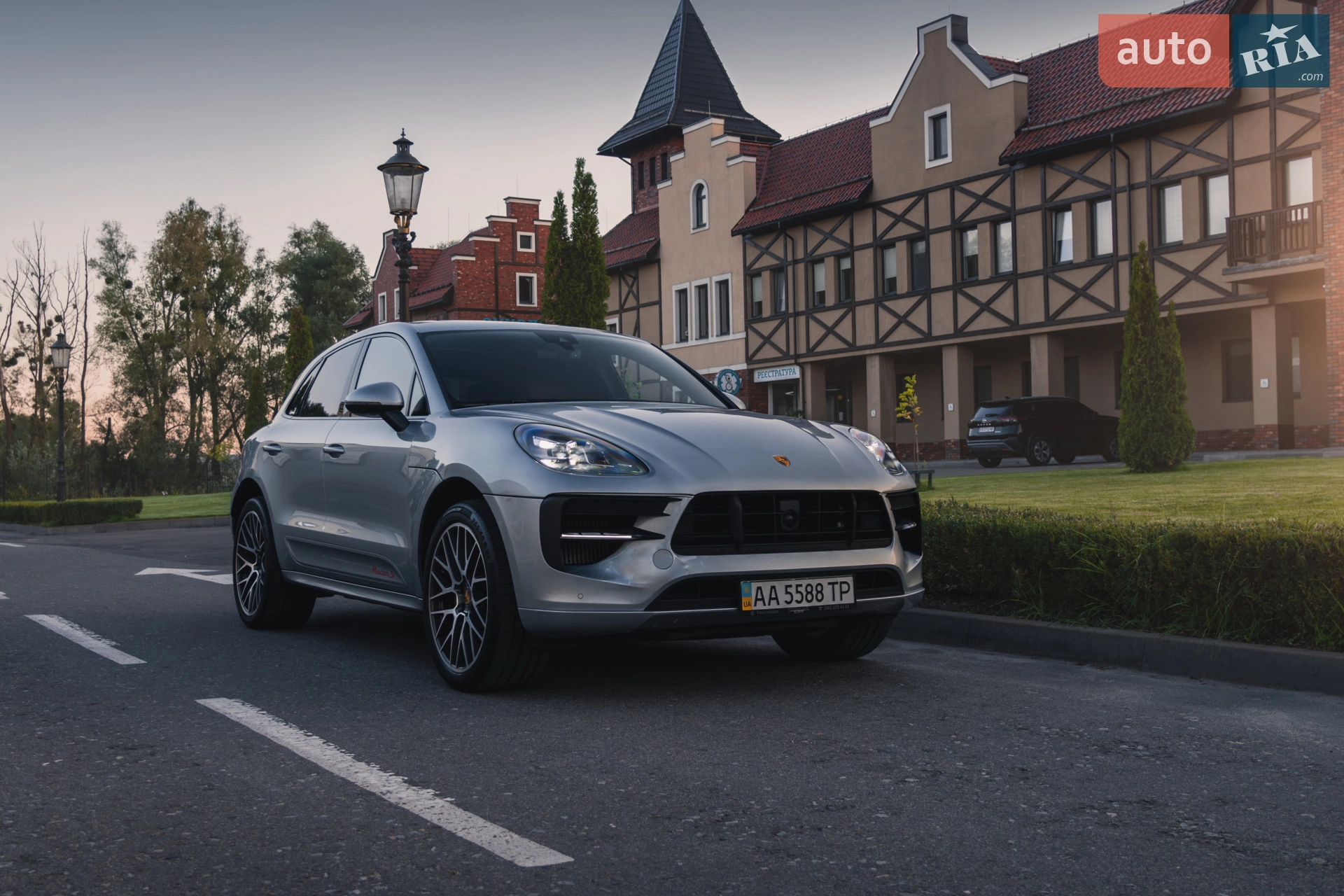 Porsche Macan, 2021