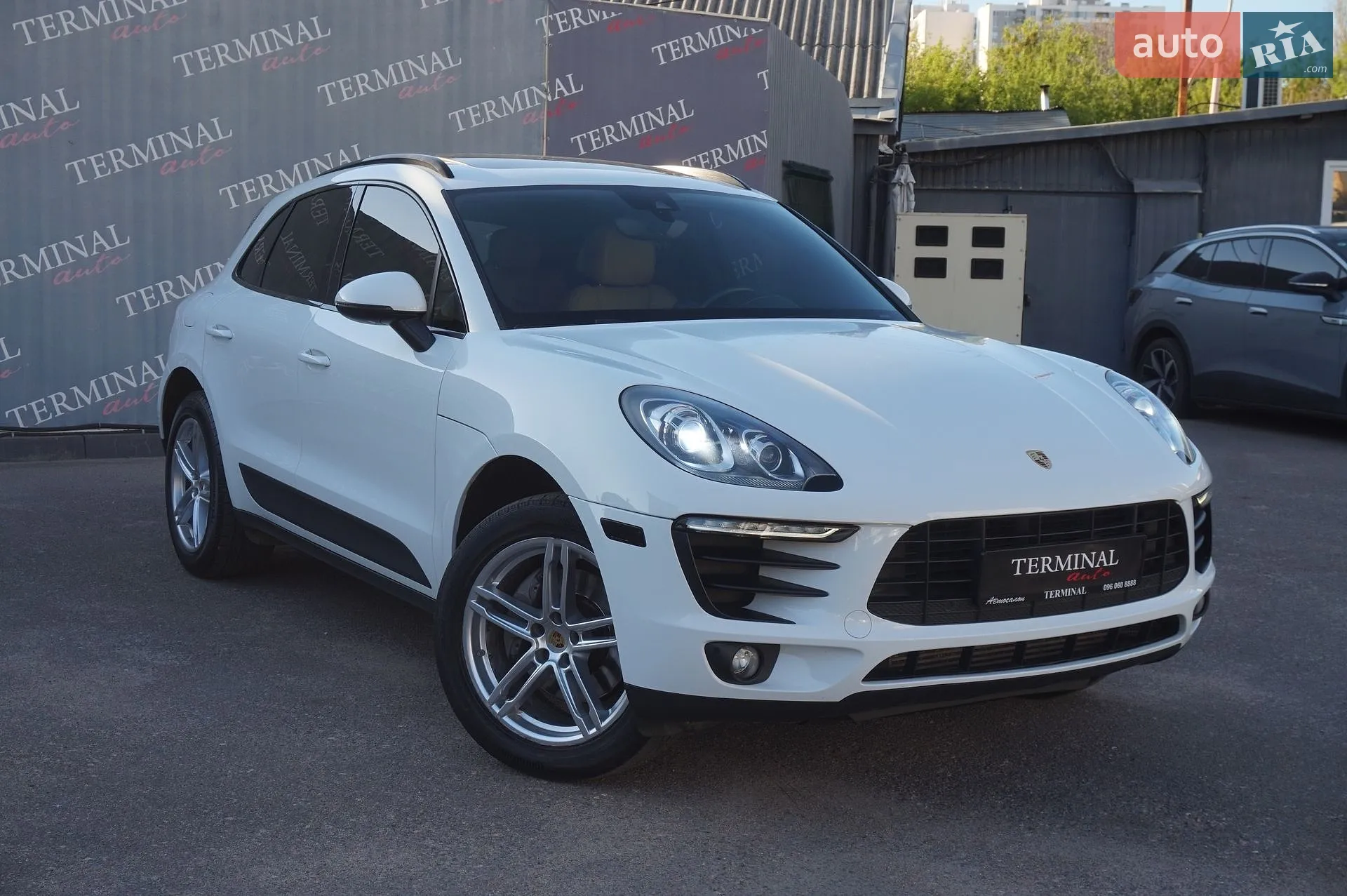 Porsche Macan, 2016