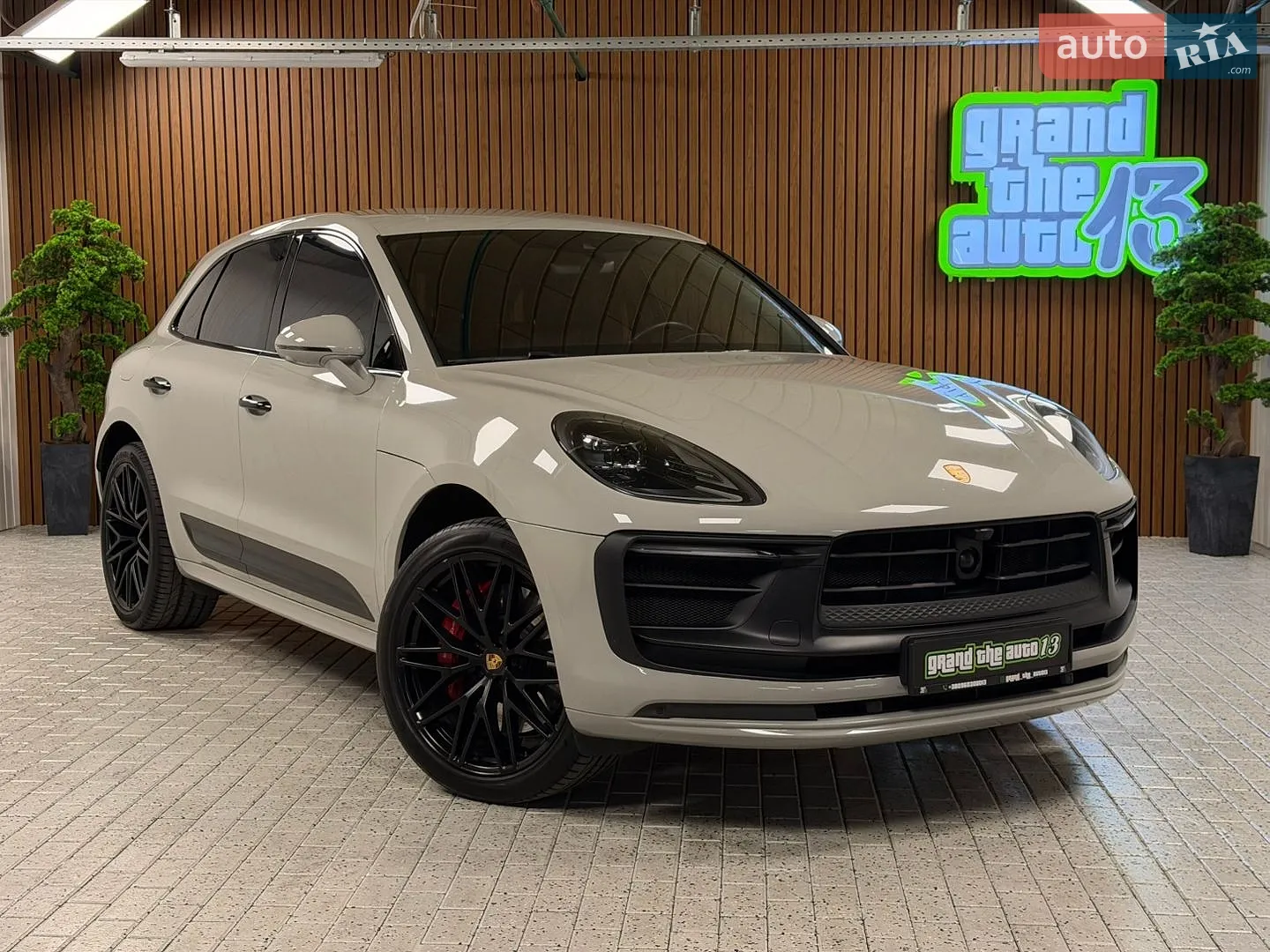 Porsche Macan, 2022