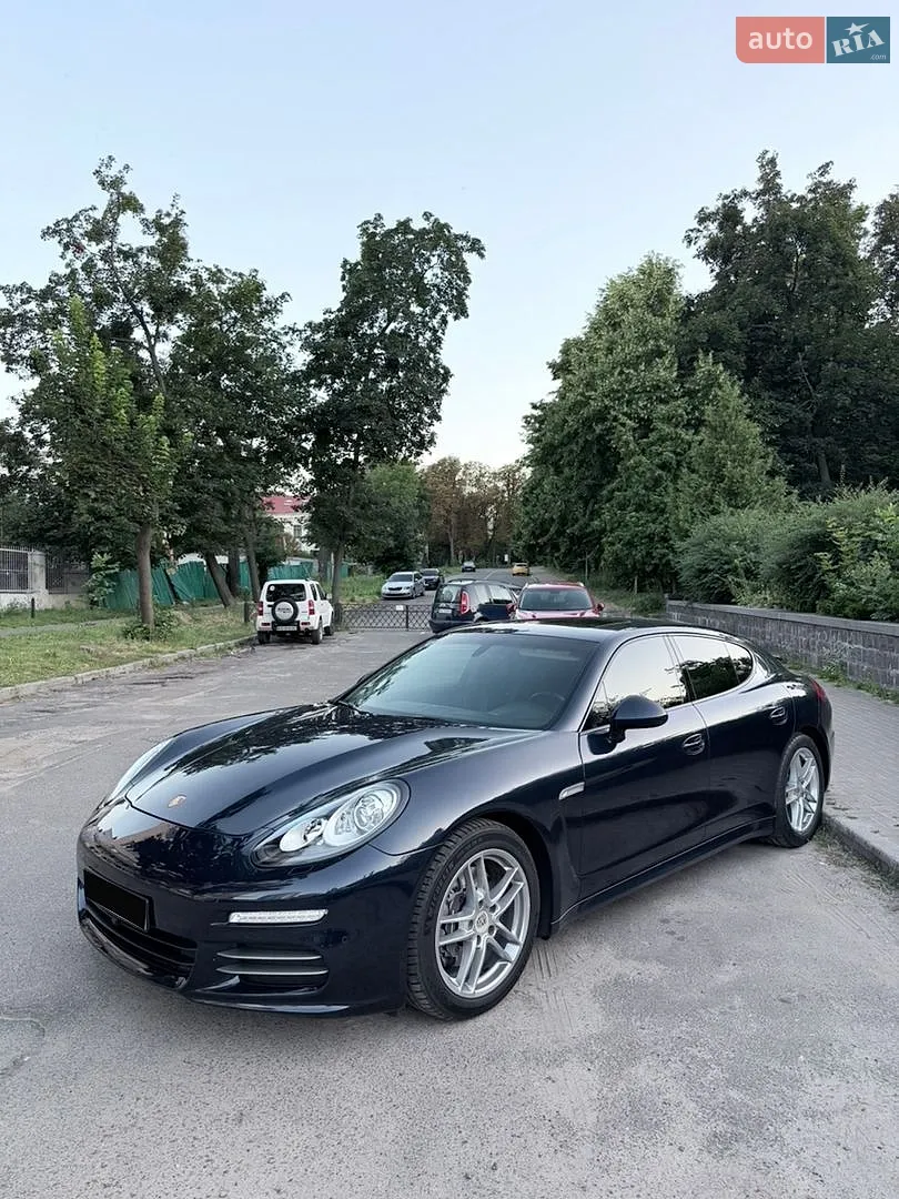 Porsche Panamera, 2016