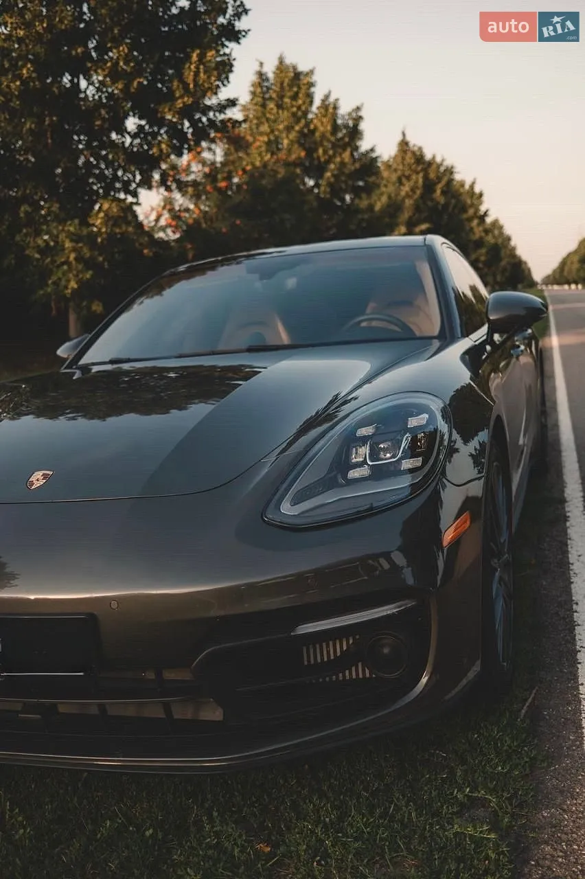 Porsche Panamera, 2022