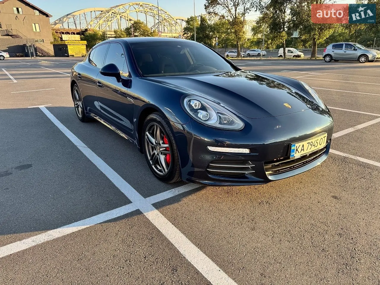 Porsche Panamera, 2013