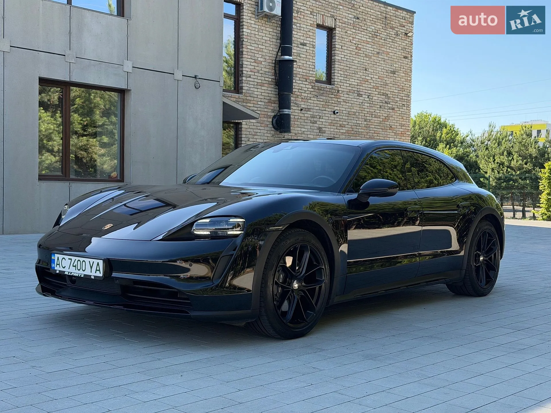 Porsche Taycan Cross Turismo, 2021