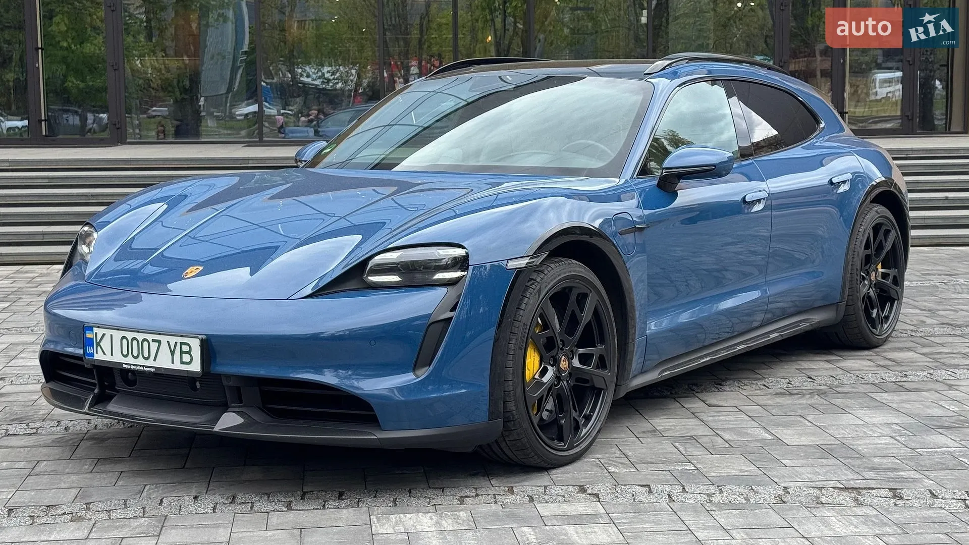 Porsche Taycan 2021 — 1