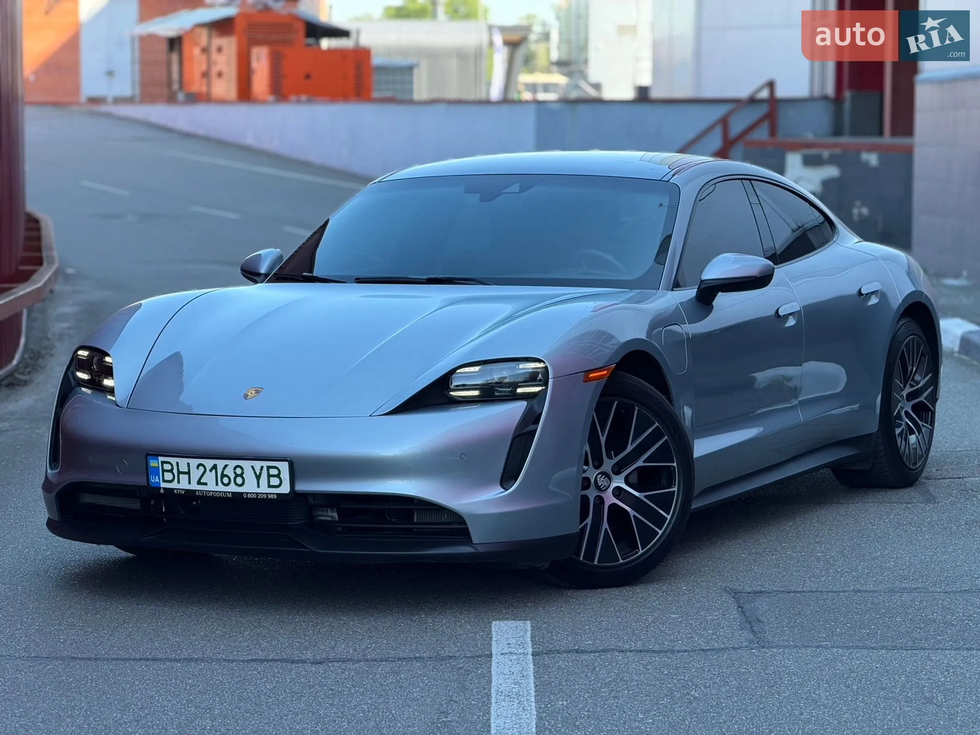 Porsche Taycan, 2023