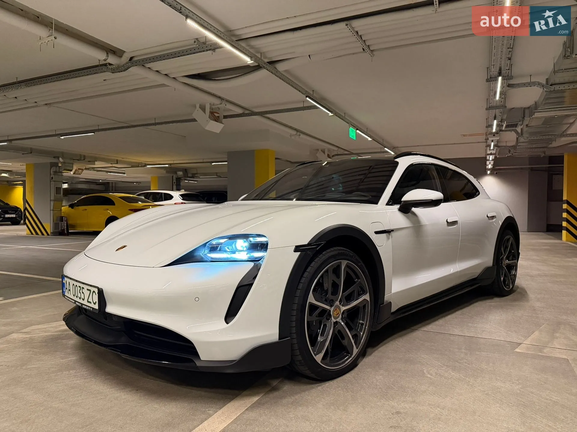 Porsche Taycan, 2021