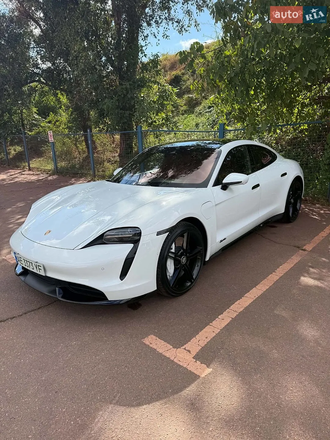 Porsche Taycan, 2020