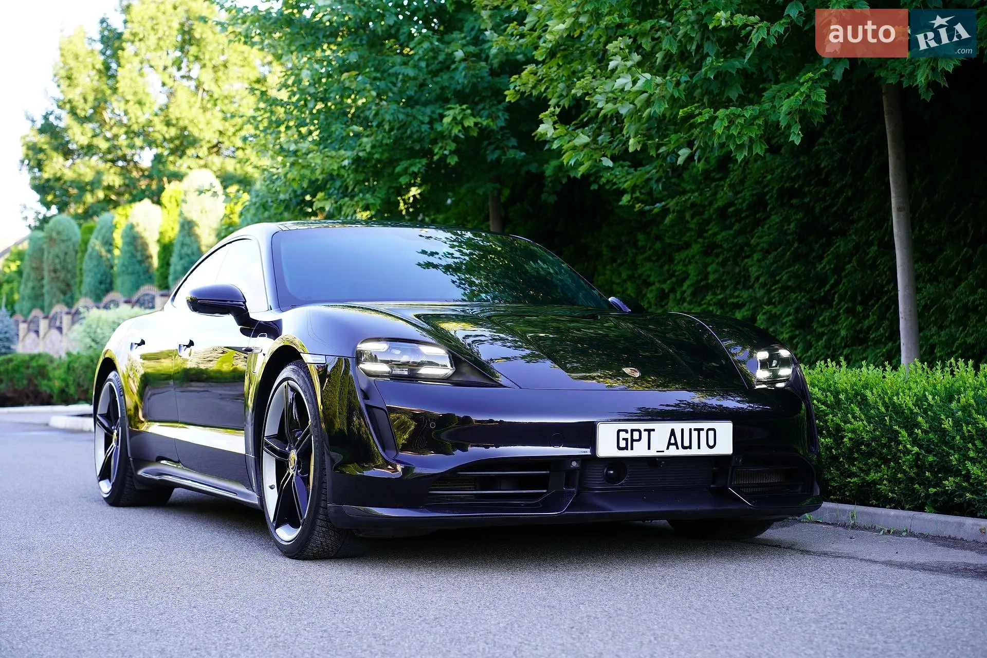 Porsche Taycan, 2019