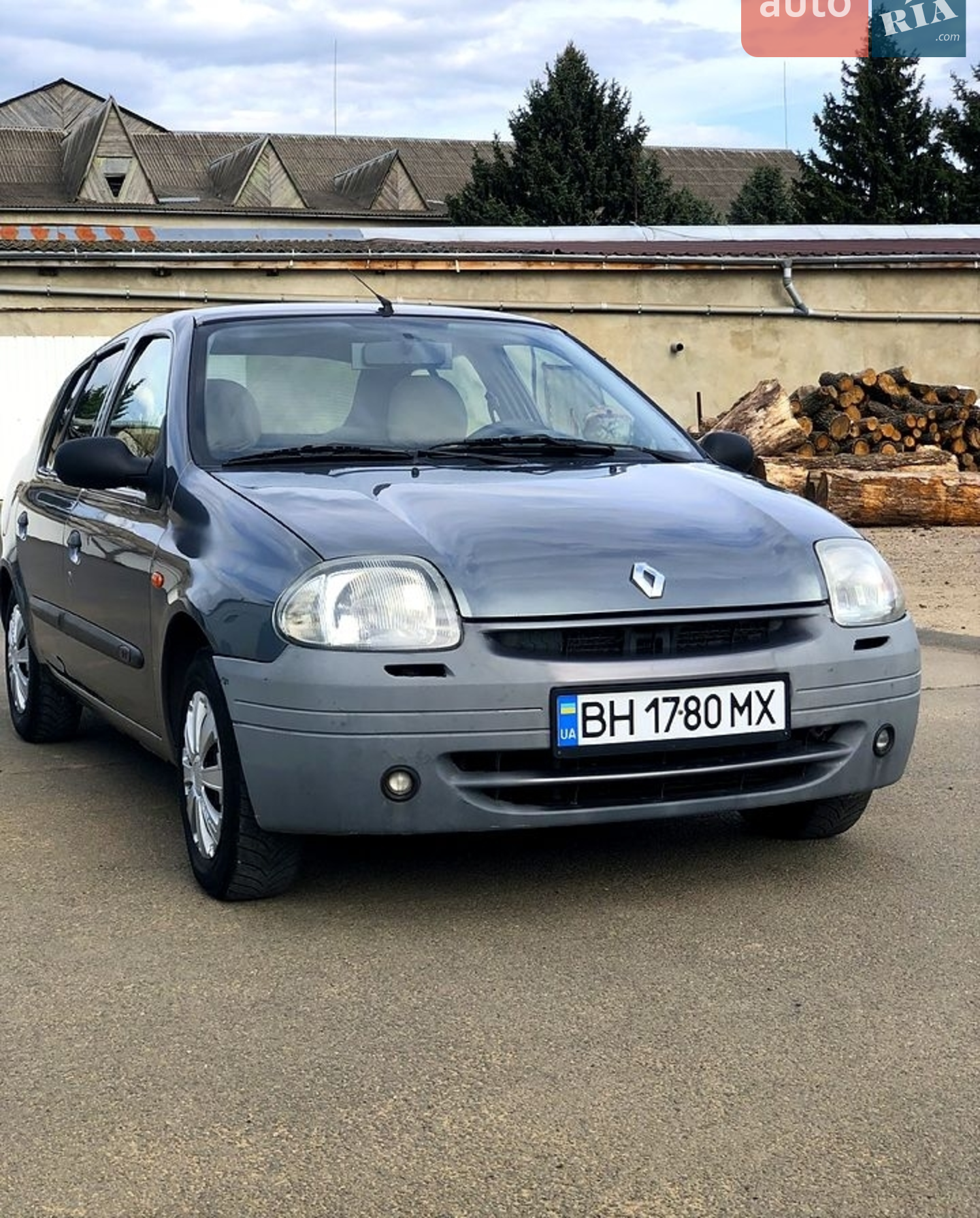 Renault Clio, 2001