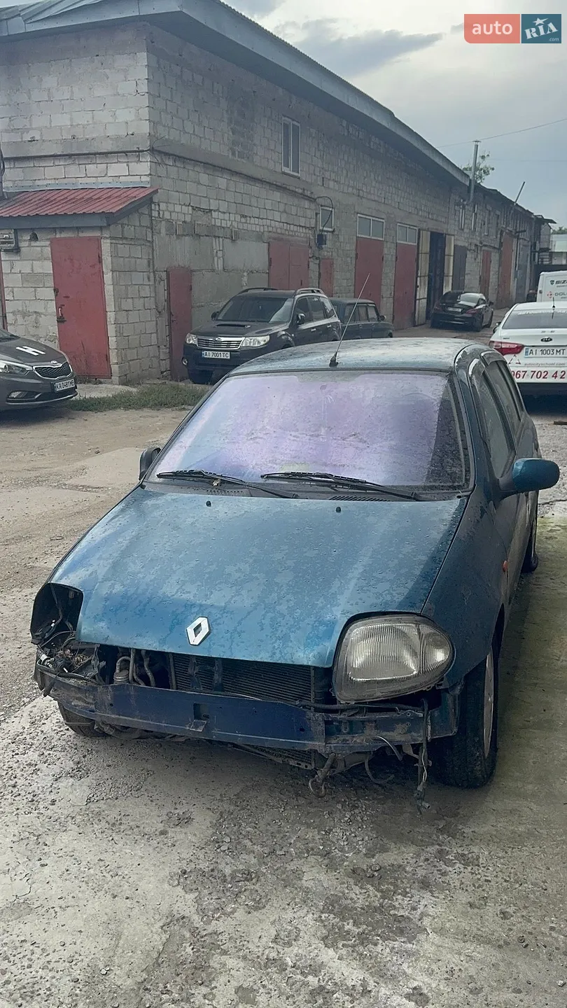 Renault Clio, 1999