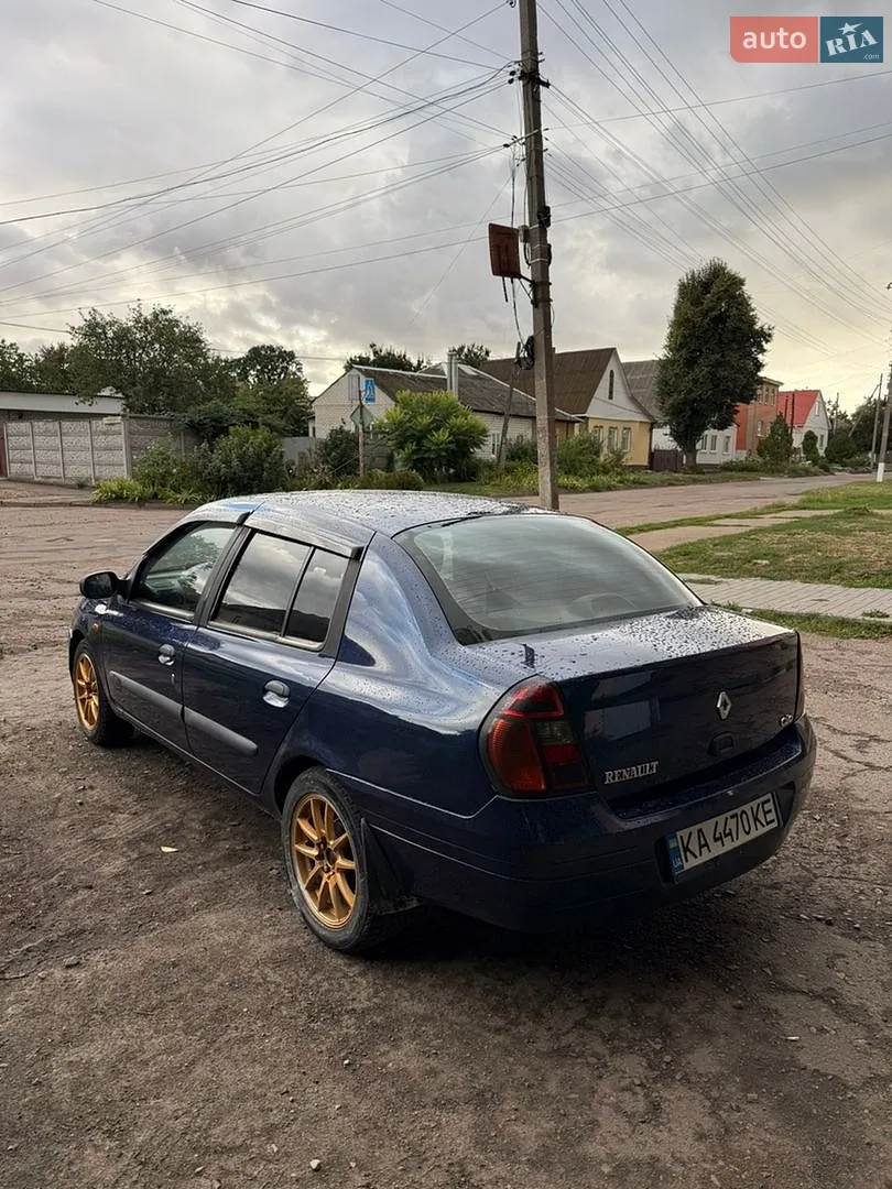 Renault Clio, 2001