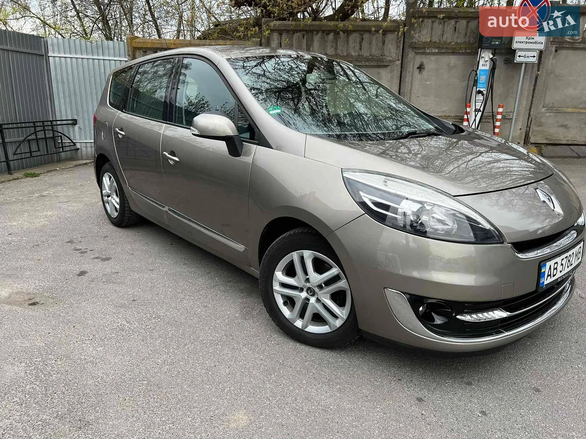 Renault Grand Scenic, 2012