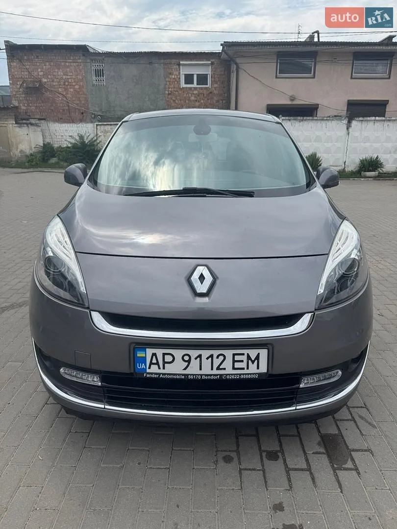 Renault Grand Scenic, 2013