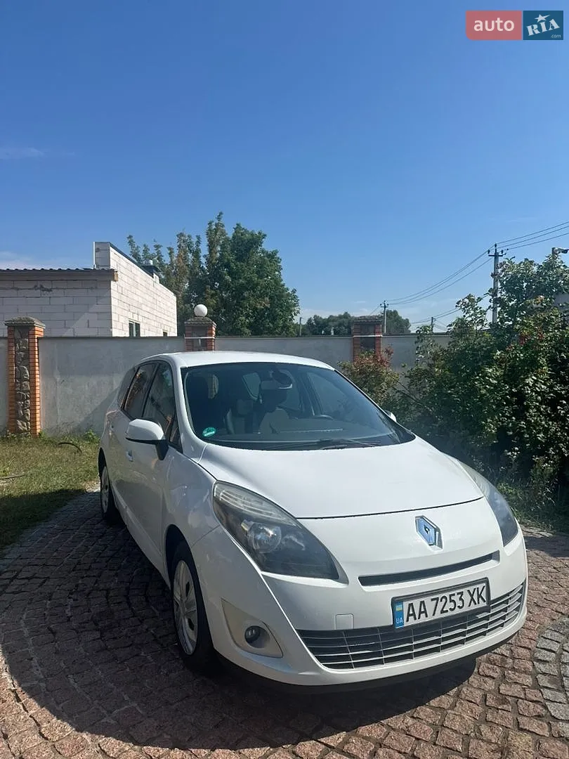 Renault Grand Scenic, 2011