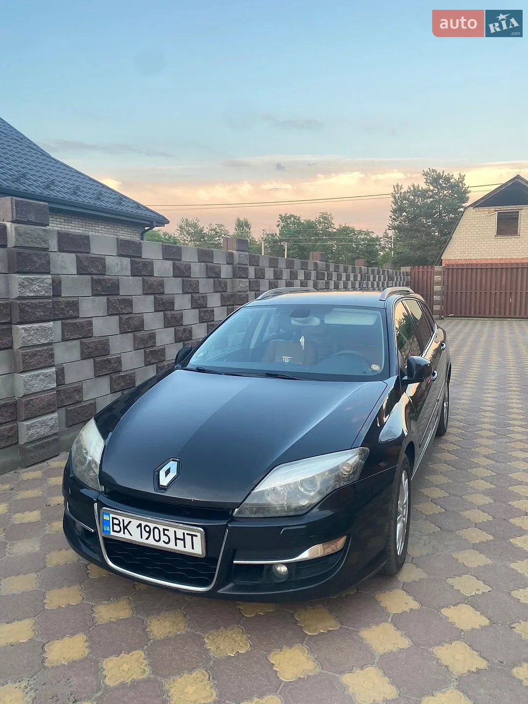 Renault Laguna, 2011