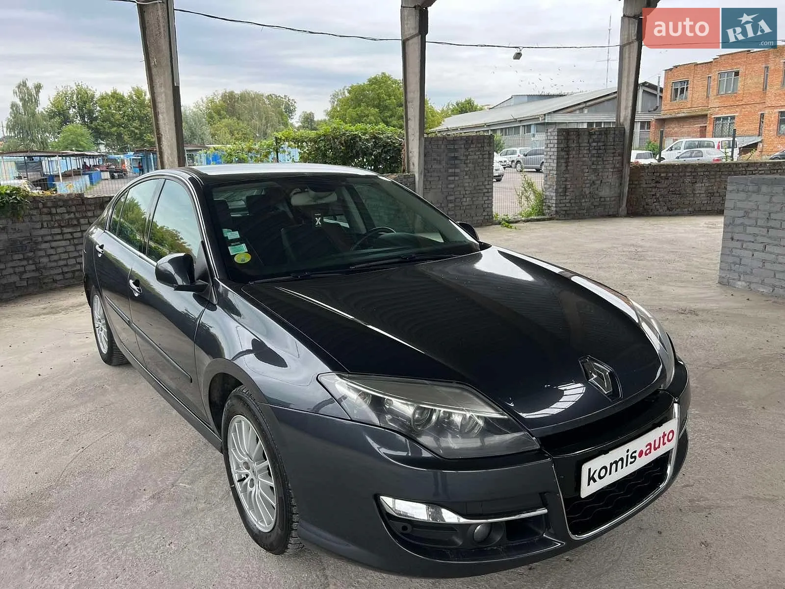 Renault Laguna, 2011