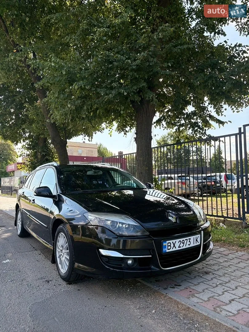 Renault Laguna, 2012