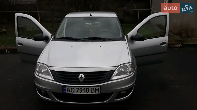 Renault Logan, 2011
