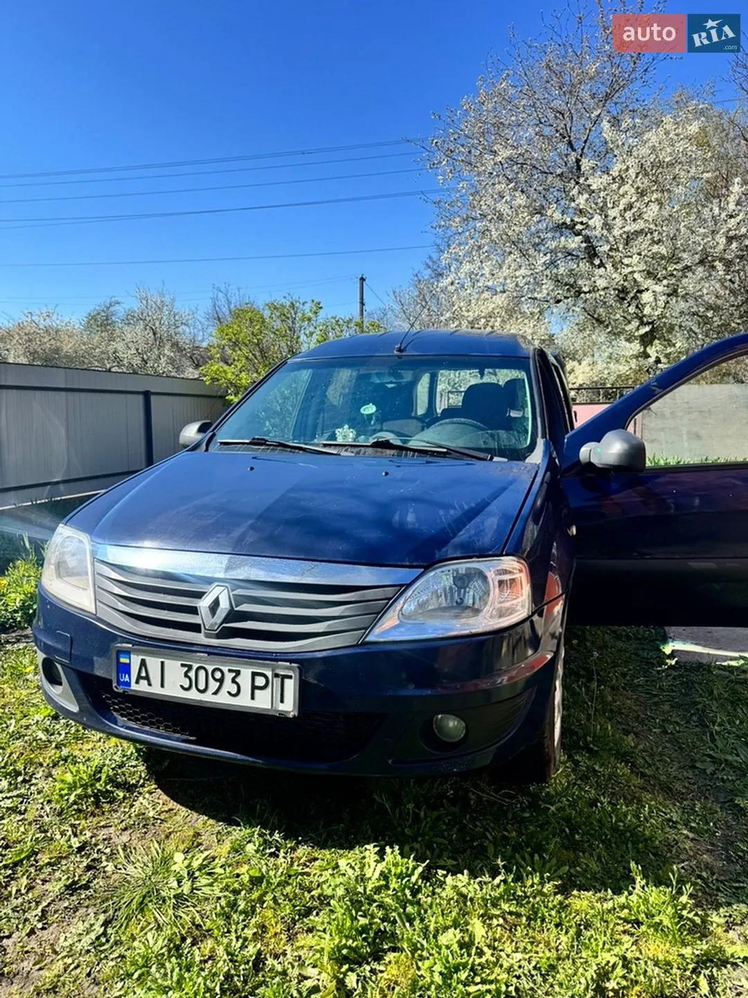 Renault Logan 2010 — 1