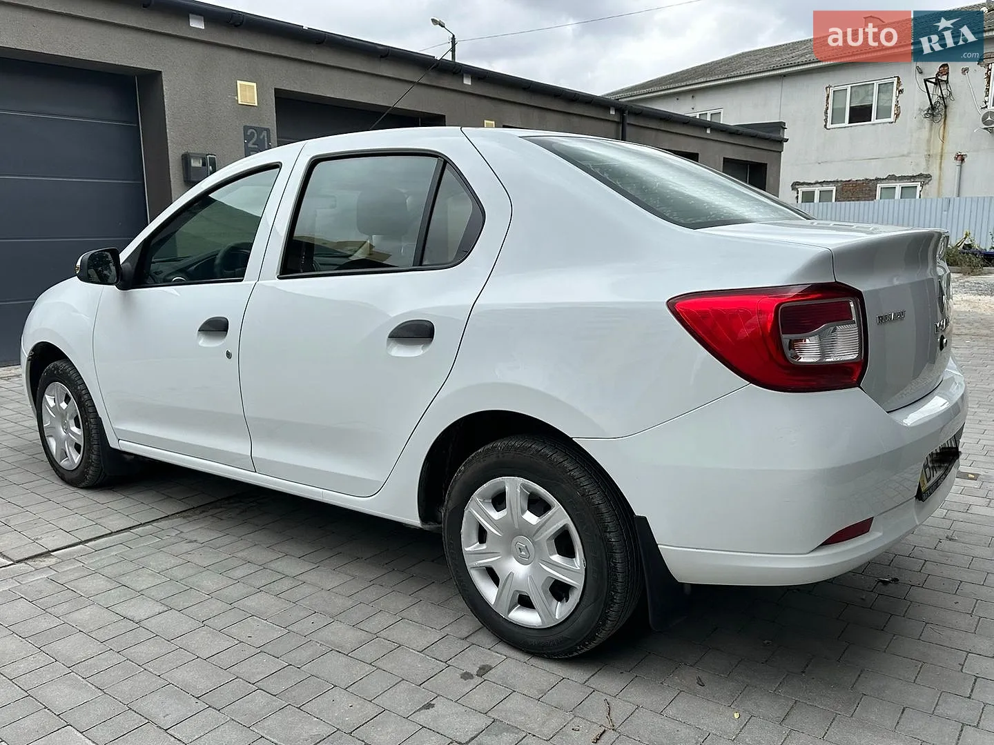 Renault Logan, 2013