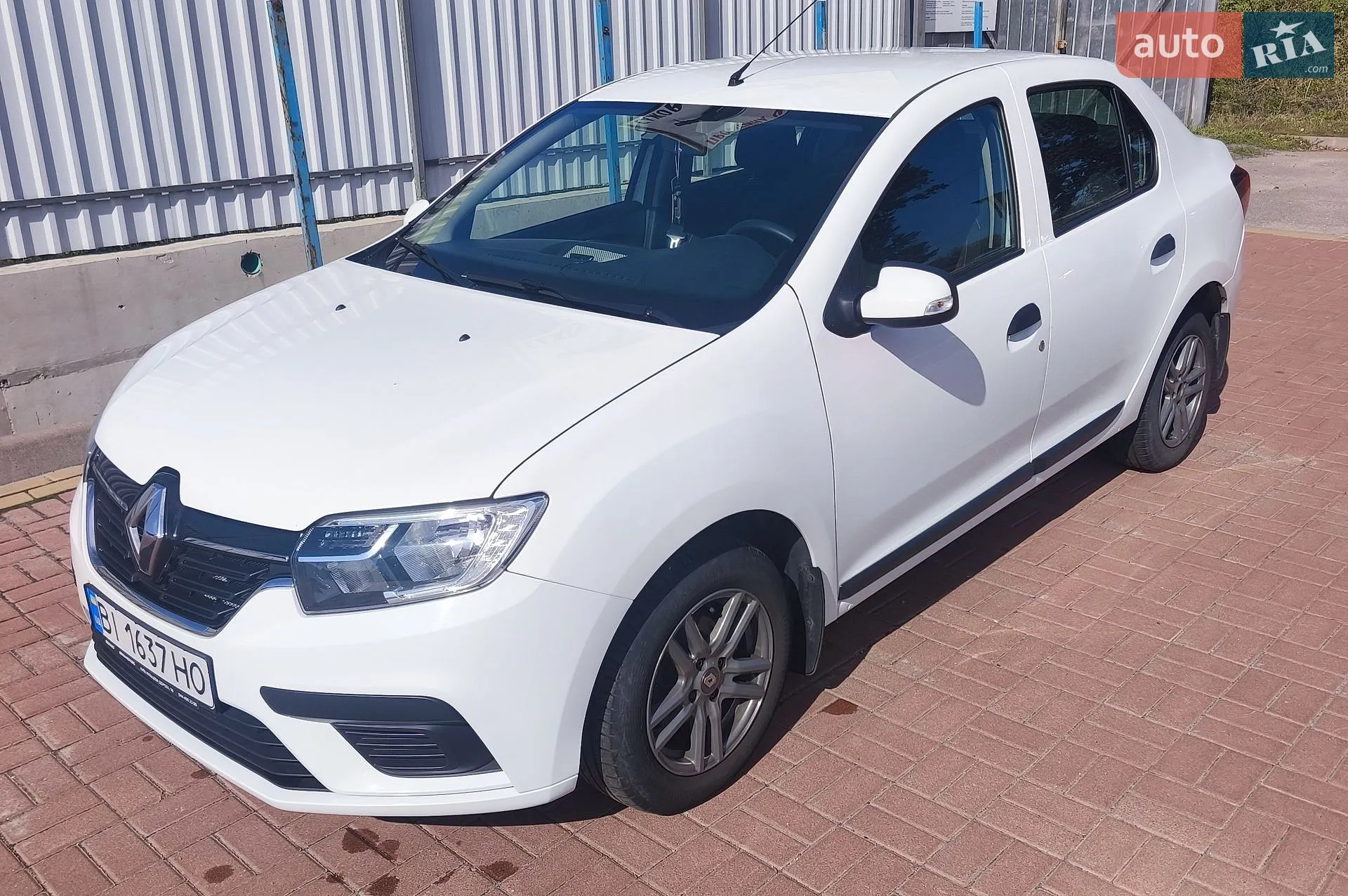 Renault Logan, 2022