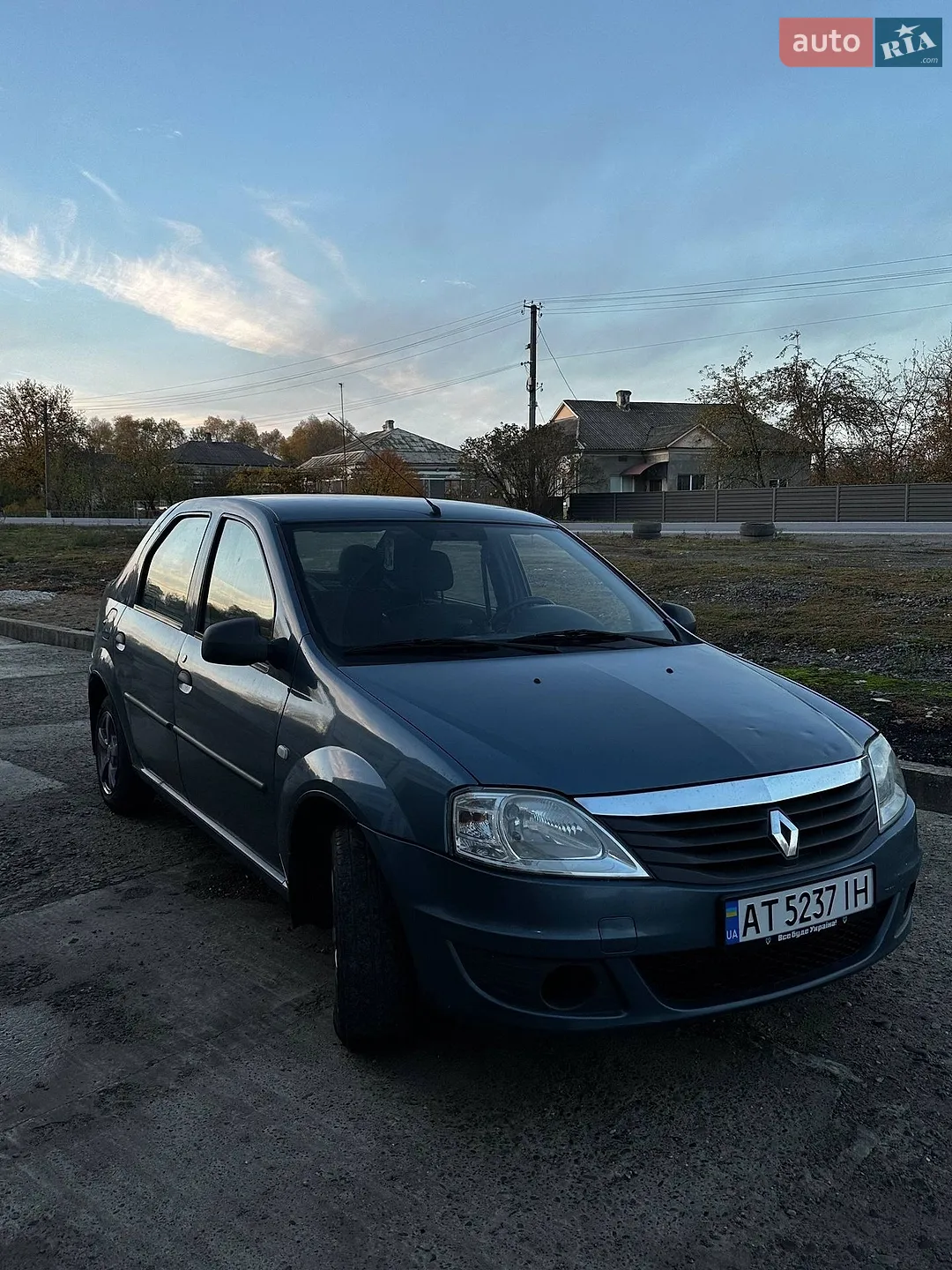 Renault Logan, 2011