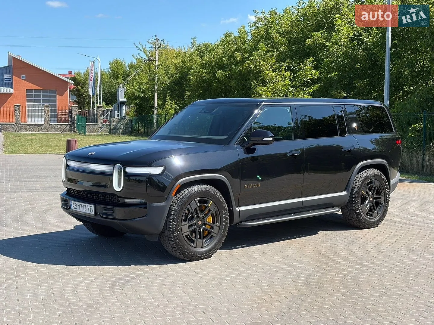 Rivian R1S, 2024