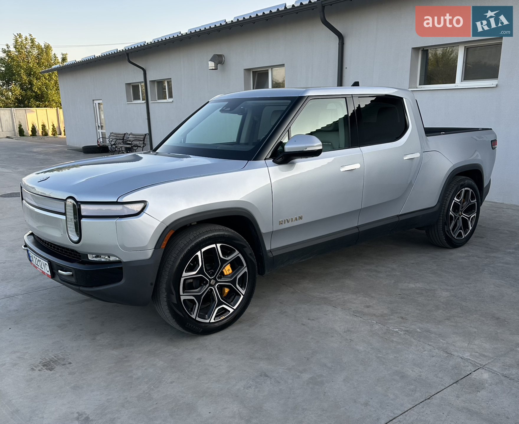 Rivian R1T, 2023