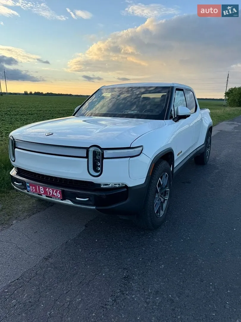 Rivian R1T, 2022